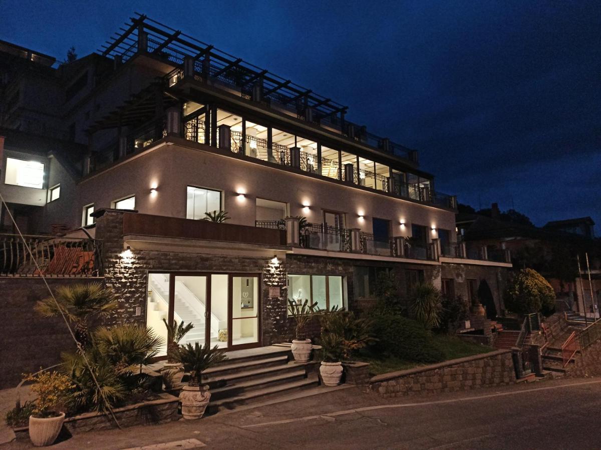 Hotel Primavera Dell'Etna Zafferana Etnea Exterior foto
